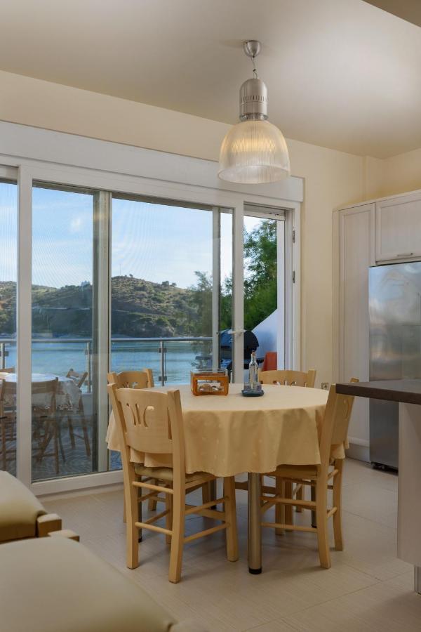 Beach Front Condo South Crete كالوي ليمين المظهر الخارجي الصورة
