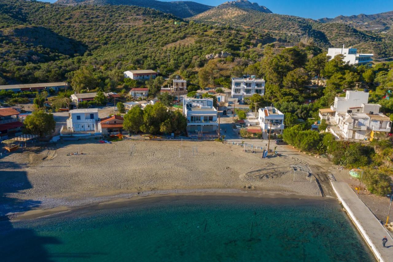 Beach Front Condo South Crete كالوي ليمين المظهر الخارجي الصورة